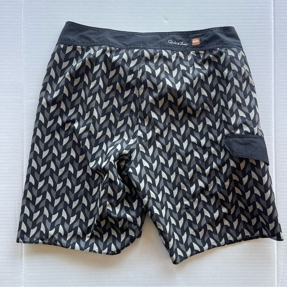 Quick Silver Waterman Collection Men's Black and Gray Swim Shorts Size 34 - Picture 6 of 11